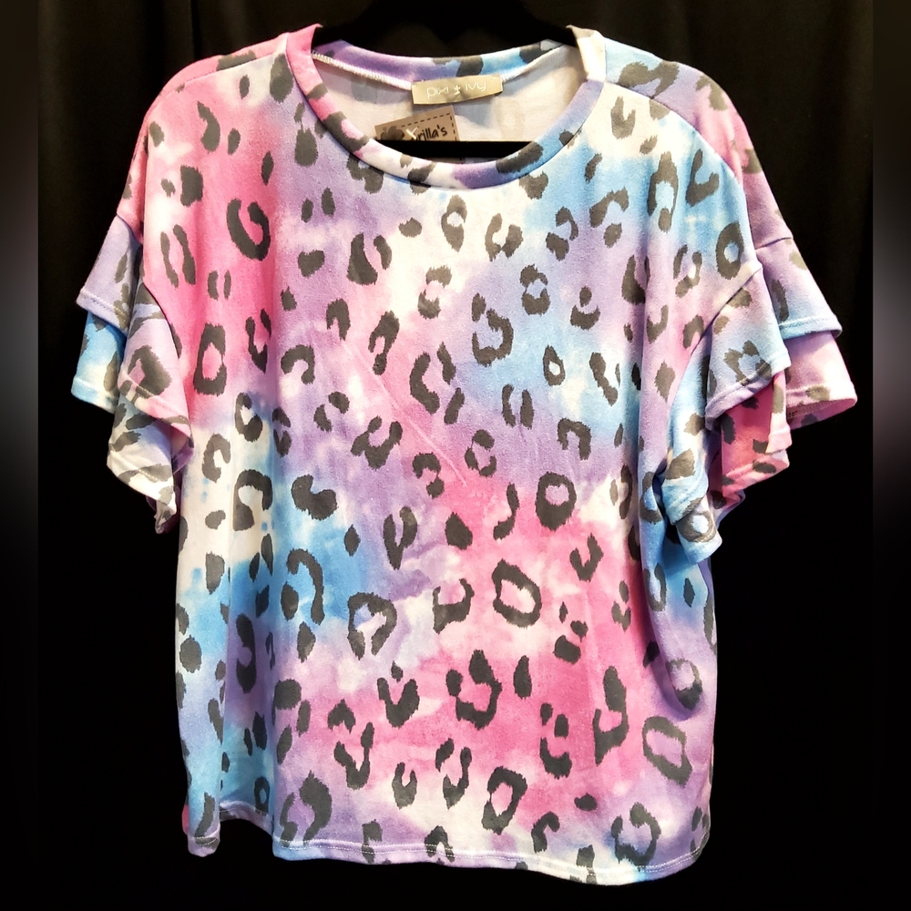 Pixi & ivy - pastel wild side ruffled s/s leopard ladies top